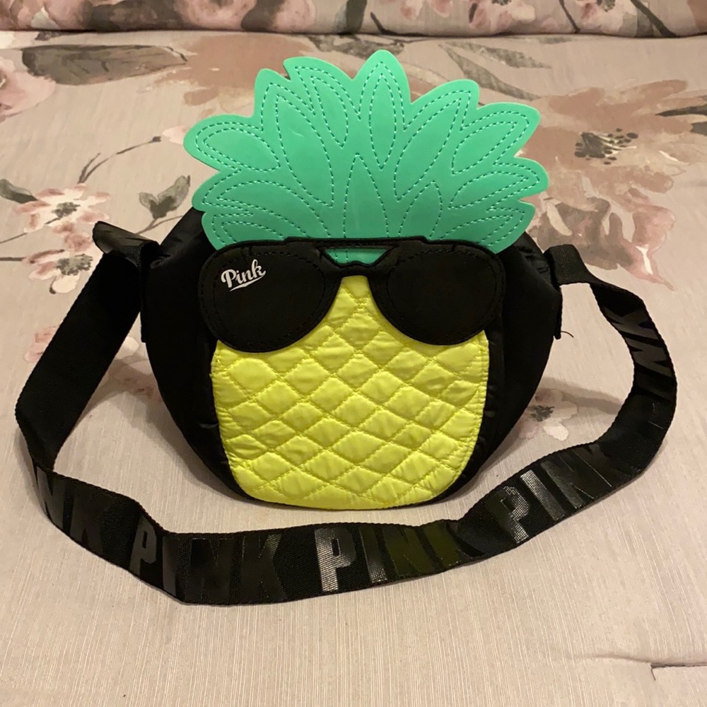 VS Pink tote cooler